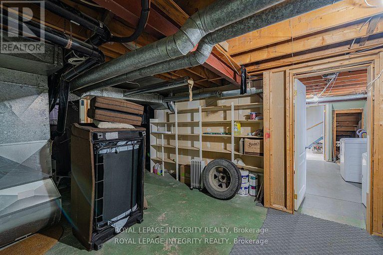 28557939/1695-gage-crescent-n/bel-air-heights/ottawa/ontario/K2C0Z7_38