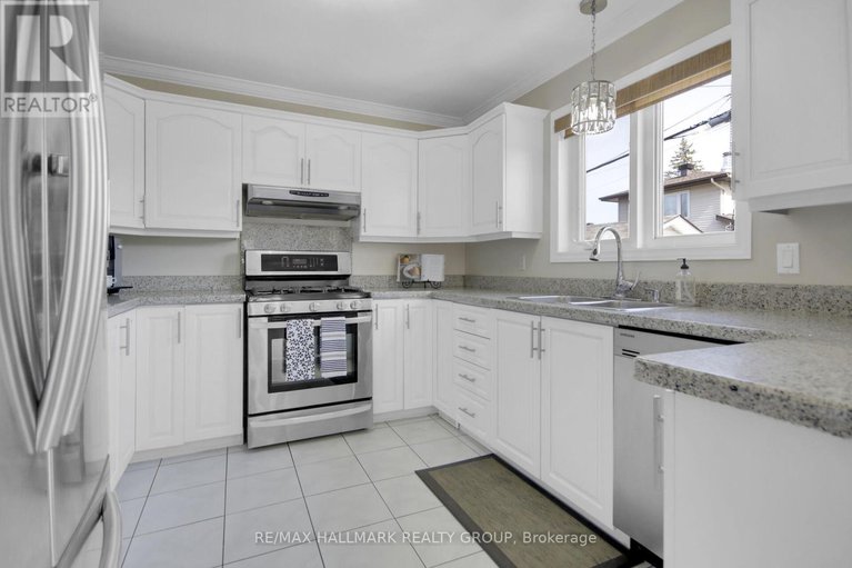 28623040/1498-kingsdale-avenue/blossom-parkkemp-parkfindlay-creek/ottawa/ontario/K1T1H2_8