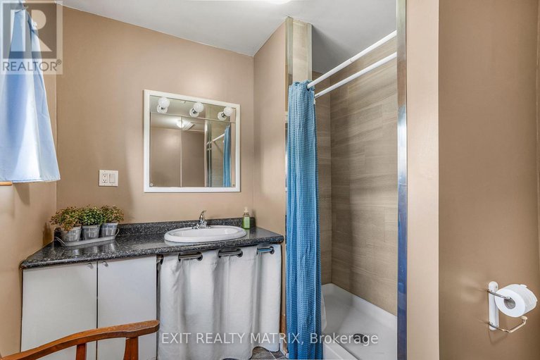 29015888/17-victoria-street-w/alexandria/north-glengarry/ontario/K0C1A0_18