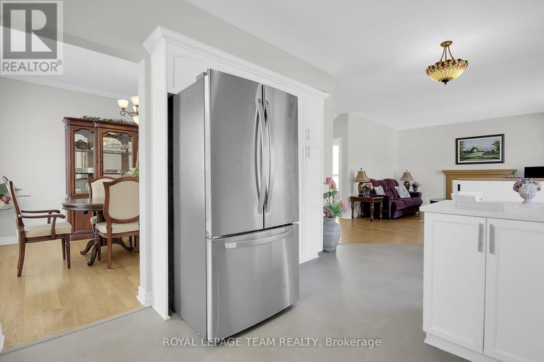 28618851/19-athena-way/barrhaven-east/ottawa/ontario/K2G6S1_11