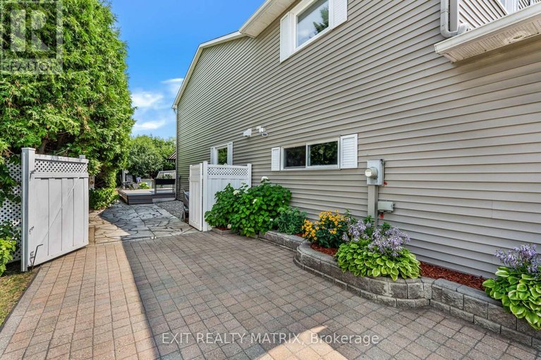 29646951/1401-bortolotti-crescent/pineview/ottawa/ontario/K1B5C1_38