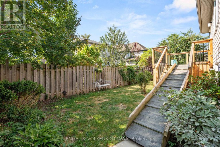 28745493/128-grandpark-circle/hunt-club-park/ottawa/ontario/K1G6R5_34