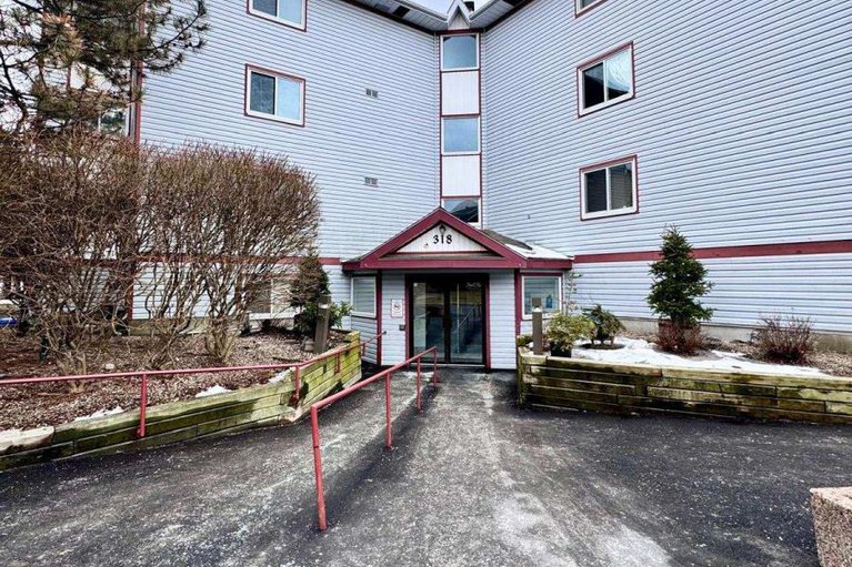 29270856/117-318-lorry-greenberg-drive/hunt-club-parkgreenboro/ottawa/ontario/K1T2R5_1