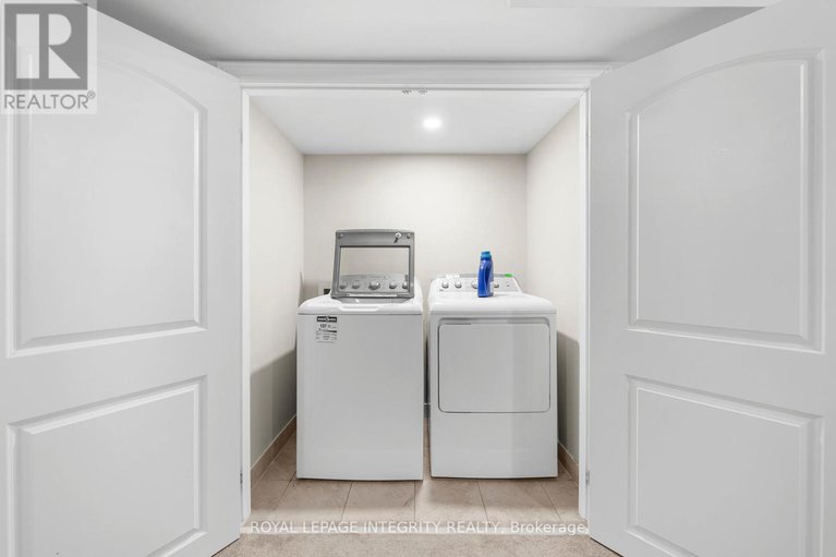 28643913/724-vennecy-terrace/orleans-village/ottawa/ontario/K1W0N3_33
