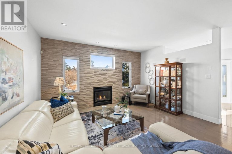 29322072/1828-heatherstone-crescent/springridgeeast-village/ottawa/ontario/K4A4P2_5