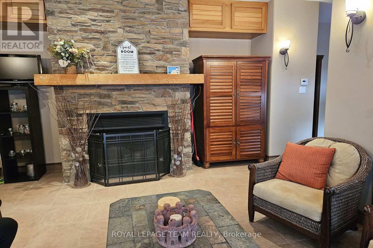 28765946/5849-queenscourt-crescent/manotick-east-to-manotick-station/ottawa/ontario/K4M1K3_43