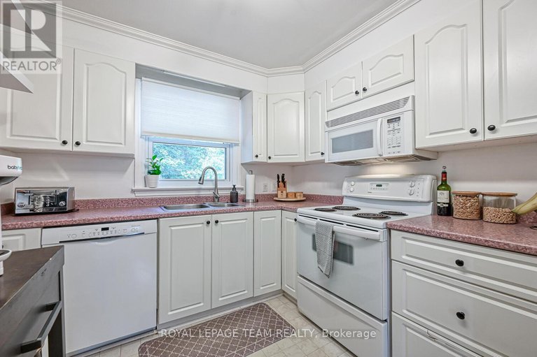 28754447/23-norice-street/meadowlandscrestview/ottawa/ontario/K2G2X3_12