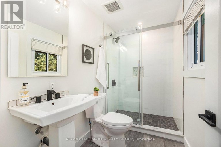 29054397/70-varley-drive/beaverbrook/ottawa/ontario/K2K1H2_19