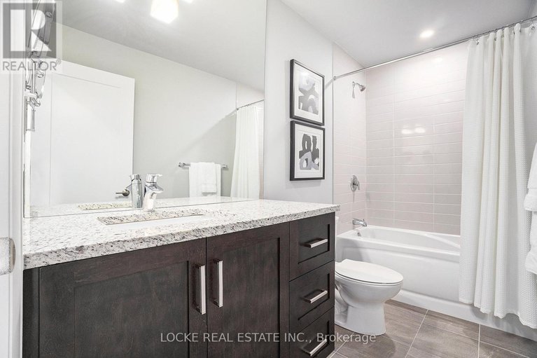 28596874/517-pimiwidon-street/cfb-rockcliffe-and-area/ottawa/ontario/K1K5A1_30