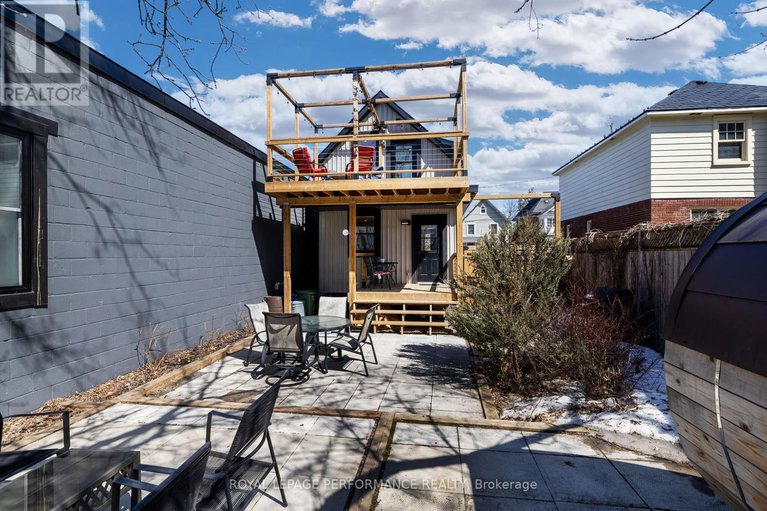 28811813/12-sherbrooke-avenue/hintonburg/ottawa/ontario/K1Y1R7_29