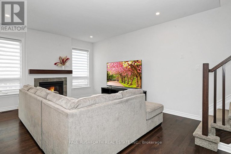 29138834/770-cope-drive/stittsville-south/ottawa/ontario/K2S2P9_5