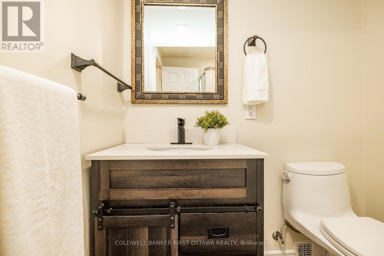 28917616/9-lone-meadow-trail/stittsville-central/ottawa/ontario/K2S1C9_29