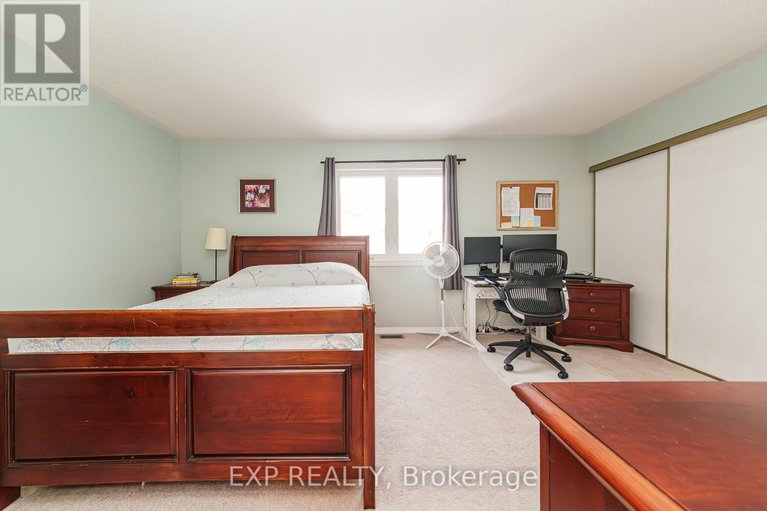 29401588/157-huntersfield-drive/hunt-club-parkgreenboro/ottawa/ontario/K1T3M1_14