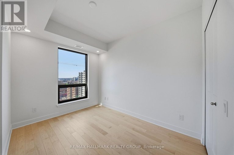 29589386/2001-180-george-street/lower-townbyward-market/ottawa/ontario/K1N0G8_6