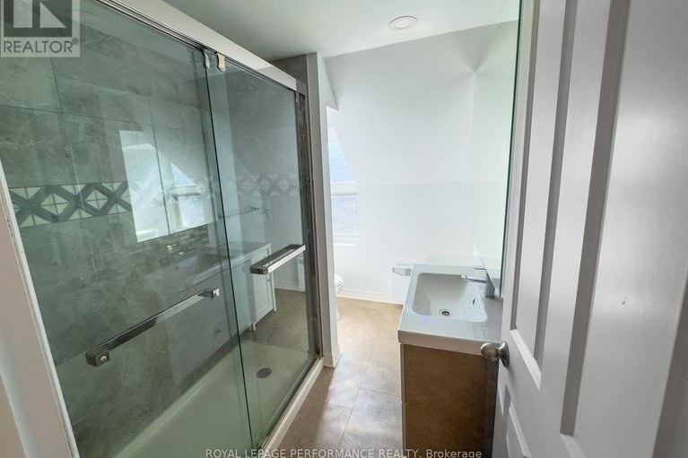 28339232/621-edwards-street/town-of-rockland/clarence-rockland/ontario/K4K1K2_11