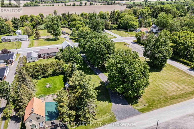 29071851/32-cockburn-street/north-stormont-finch-twp/north-stormont/ontario/K0C1G0_34