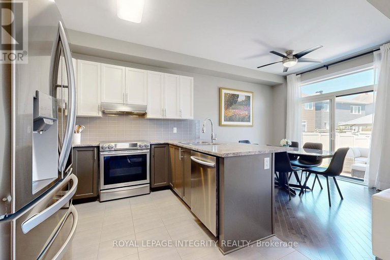 28545914/108-pin-cherry-grove/mer-bleuebradley-estatesanderson-park/ottawa/ontario/K1W0J5_11