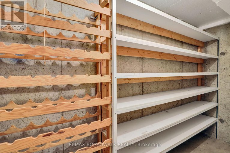 29432299/116-old-colony-road/glencairnhazeldean/ottawa/ontario/K2L1M2_40