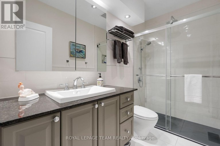 28818815/201-clearview-avenue/westboro-north/ottawa/ontario/K1Z1A8_29