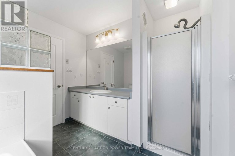 29012383/20-woodford-way-n/longfields/ottawa/ontario/K2J4C4_28