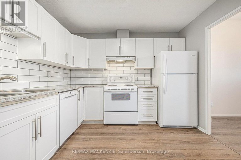 28692050/101-50-emmerson-avenue/mechanicsville/ottawa/ontario/K1Y4P7_9
