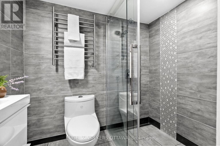 28758785/47-fentiman-avenue/old-ottawa-southrideau-gardens/ottawa/ontario/K1S0T5_35