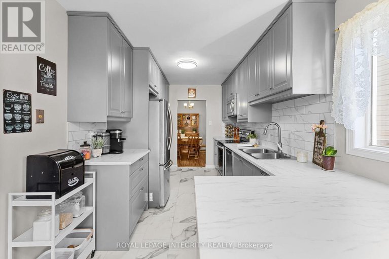 29024961/13-banchory-crescent/morgans-grantsouth-march/ottawa/ontario/K2K2V4_15