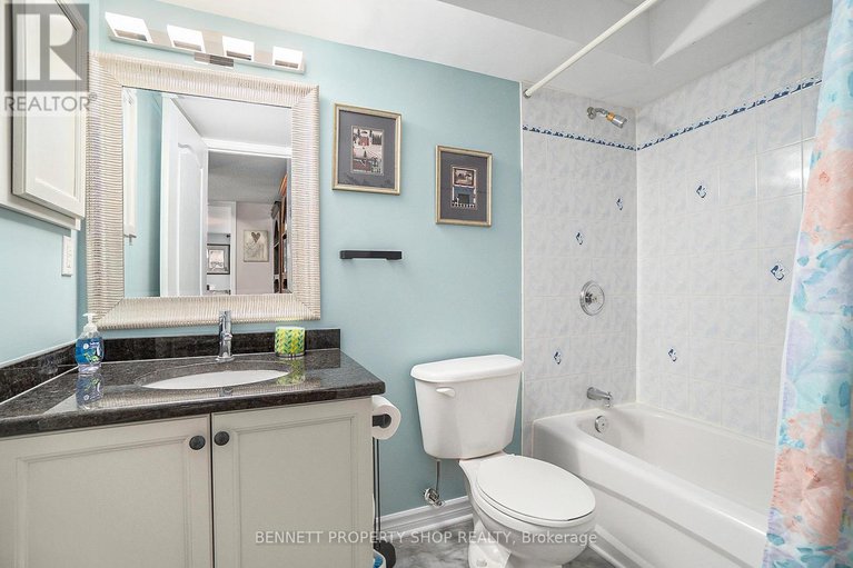 28438750/55-eileen-crescent/stittsville-central/ottawa/ontario/K2S1X2_20
