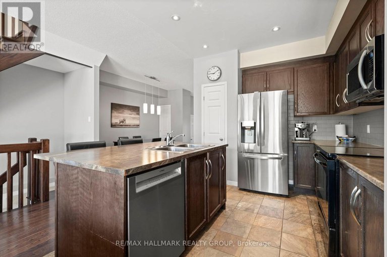 29449929/2268-descartes-street/notting-hillsummerside/ottawa/ontario/K4A0W4_22