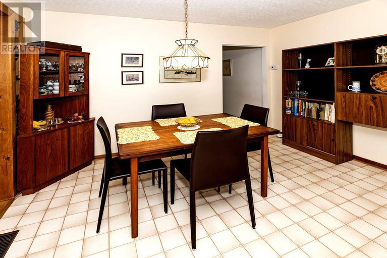 28605194/20-henry-goulburn-way/stittsville-south/ottawa/ontario/K2S1P2_15