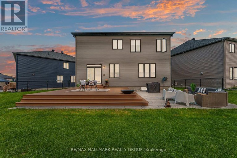 28419525/350-cloyne-crescent/half-moon-bay/ottawa/ontario/K2J6W4_41