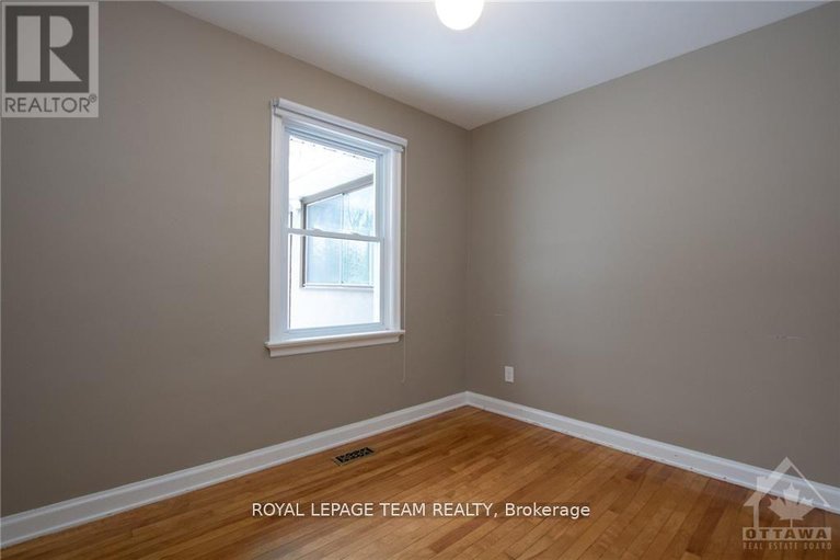 29269332/49-crownhill-street/beacon-hill-south/ottawa/ontario/K1J7K5_15