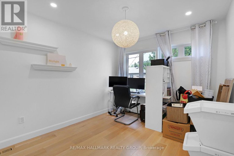 28551598/460-bevan-avenue/westborohampton-park/ottawa/ontario/K1Z5S4_27
