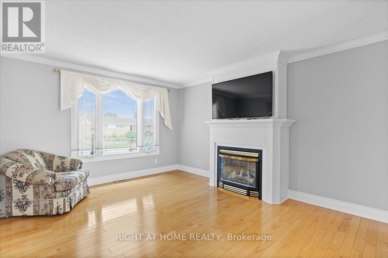 28626248/2344-raymond-street/town-of-rockland/clarence-rockland/ontario/K4K1K4_8