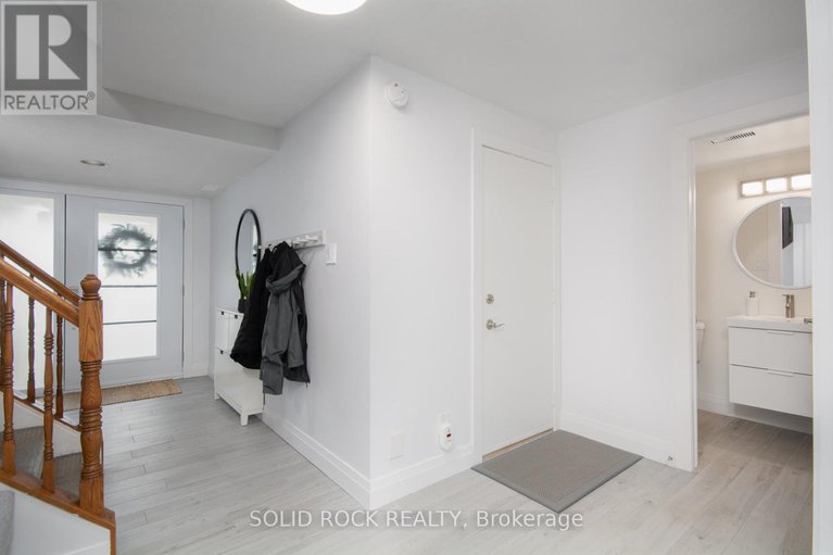 28302487/5-weybridge-drive/cedargrovefraserdale/ottawa/ontario/K2J4A1_8