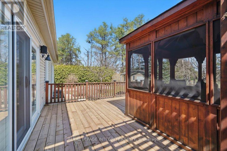 28570017/137-beaumont-avenue/town-of-rockland/clarence-rockland/ontario/K4K1R7_41