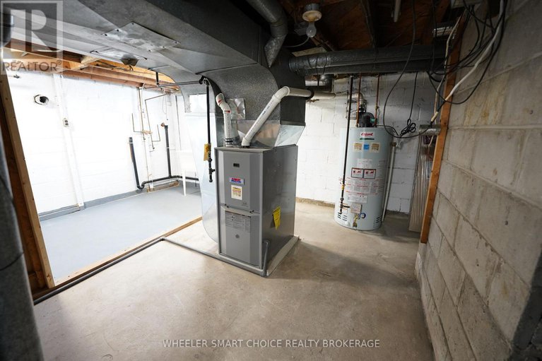 29225740/14-saunders-avenue-n/long-sault/south-stormont/ontario/K0C1P0_36