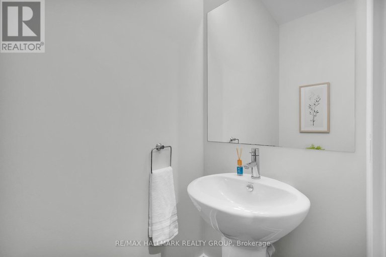 28591774/3311-barlow-crescent/dunrobin-shores/ottawa/ontario/K0A1T0_31