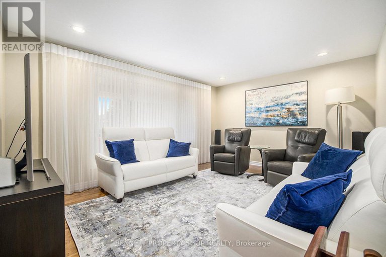 28737781/1476-maxime-street/pineview/ottawa/ontario/K1B3L1_8