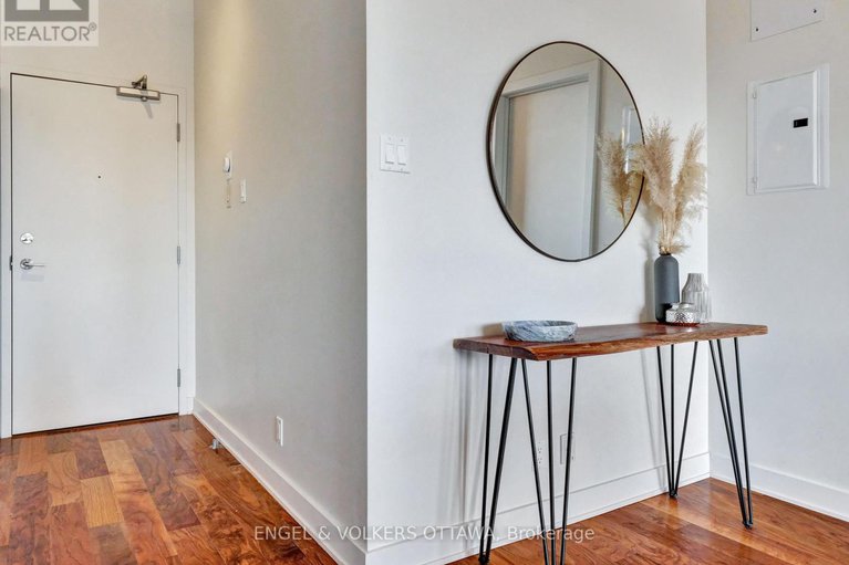28414766/516-360-mcleod-street/ottawa-centre/ottawa/ontario/K2P1A9_3