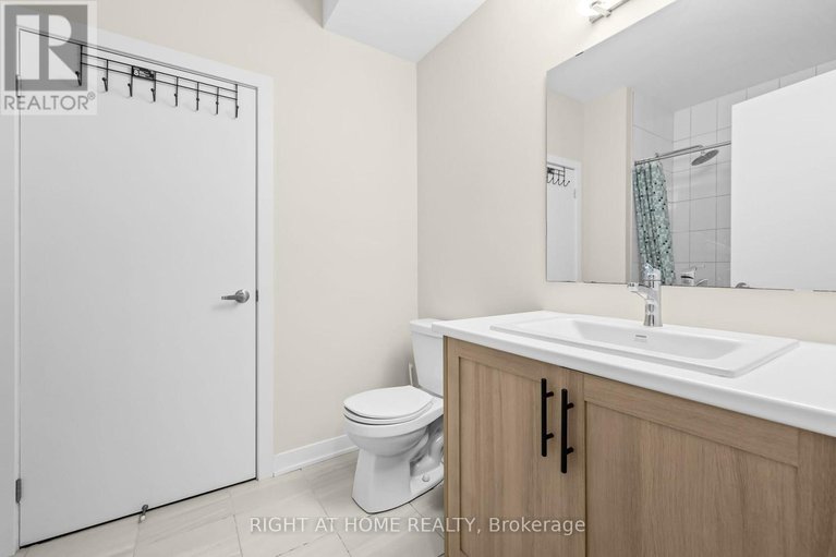 29674085/209-speckled-alder-row/half-moon-bay/ottawa/ontario/K2J7G8_18