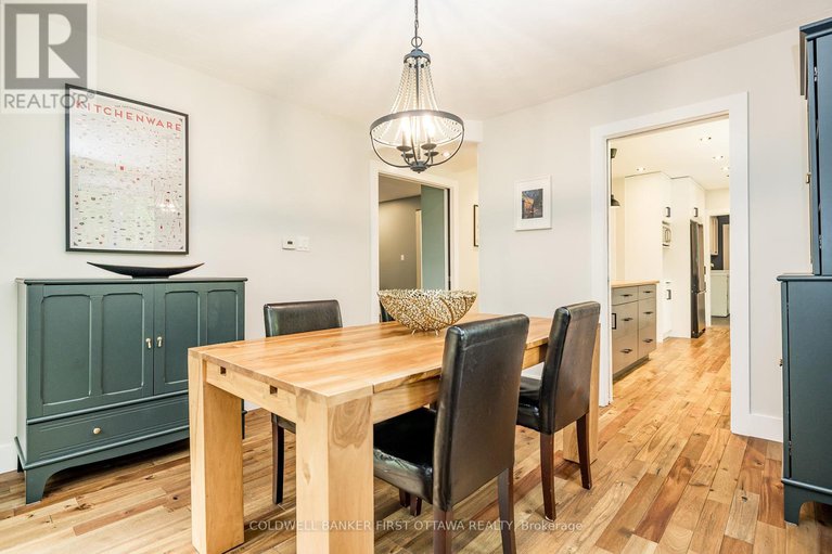28439323/5455-west-river-drive/manotick-long-island-nicholls-island/ottawa/ontario/K4M1G7_20