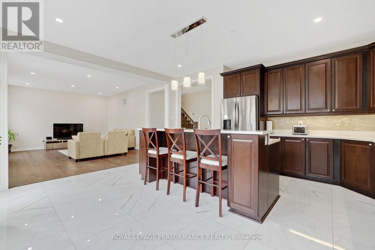 28379305/2782-grand-vista-circle/half-moon-bay/ottawa/ontario/K2J0W5_19