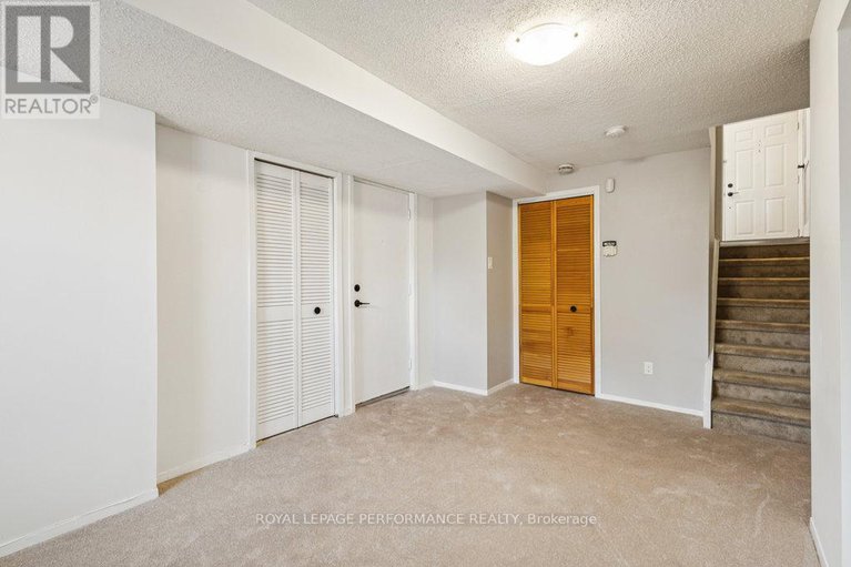 29029572/8-gillespie-crescent/hunt-club-woods/ottawa/ontario/K1V9X8_42