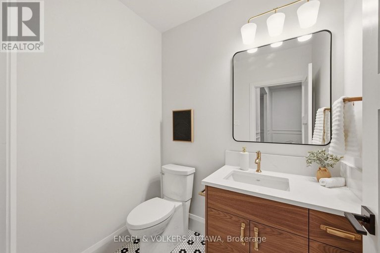 29649230/35-mackay-street/new-edinburgh/ottawa/ontario/K1M2B2_29