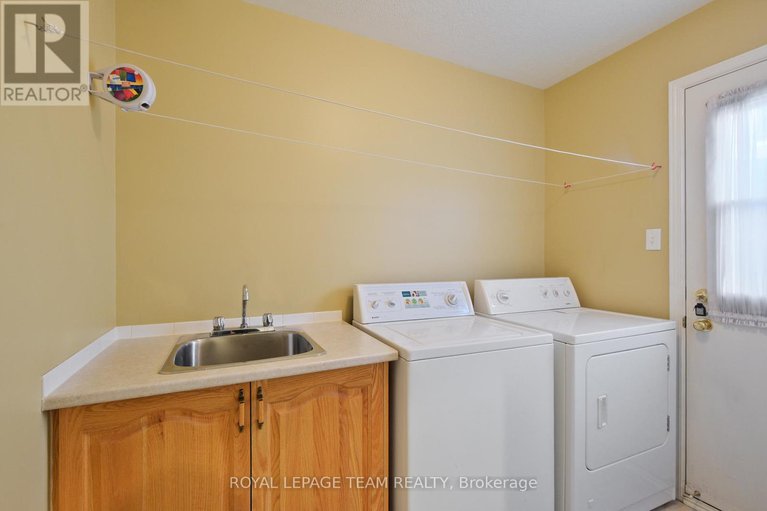 28427470/2885-brigham-way/upper-hunt-club/ottawa/ontario/K1T3Y8_45