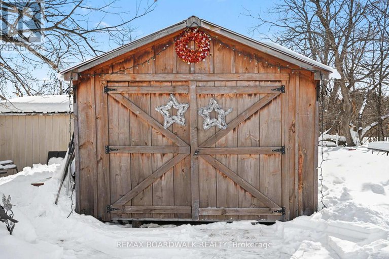 29437063/101-church-street/almonte/mississippi-mills/ontario/K0A1A0_29