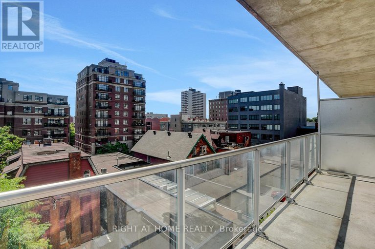 28772133/504-300-lisgar-street/ottawa-centre/ottawa/ontario/K2P0E2_23