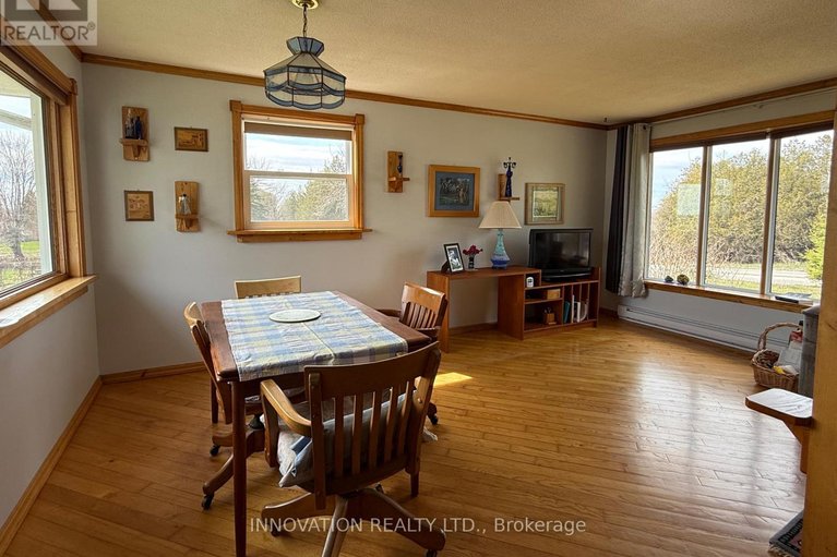 29680278/2960-harbison-road/rideau-twp-south-to-roger-stevens-drive/ottawa/ontario/K0A2Z0_21