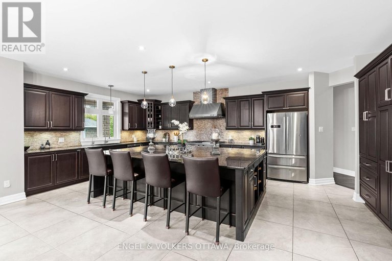 28267888/450-lockmaster-crescent/manotick-village-manotick-estates/ottawa/ontario/K4M1L9_11